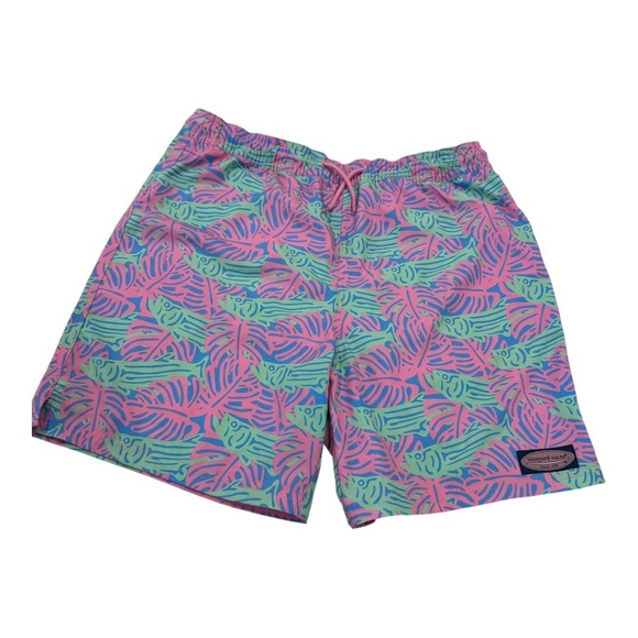 Vineyard vines Tropical Leaf Print boys Shorts - Picture 1 of 10